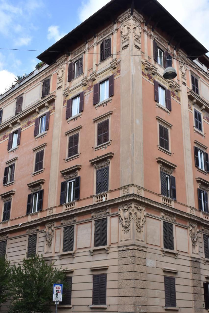 Apartmán Domus Catone Řím Exteriér fotografie