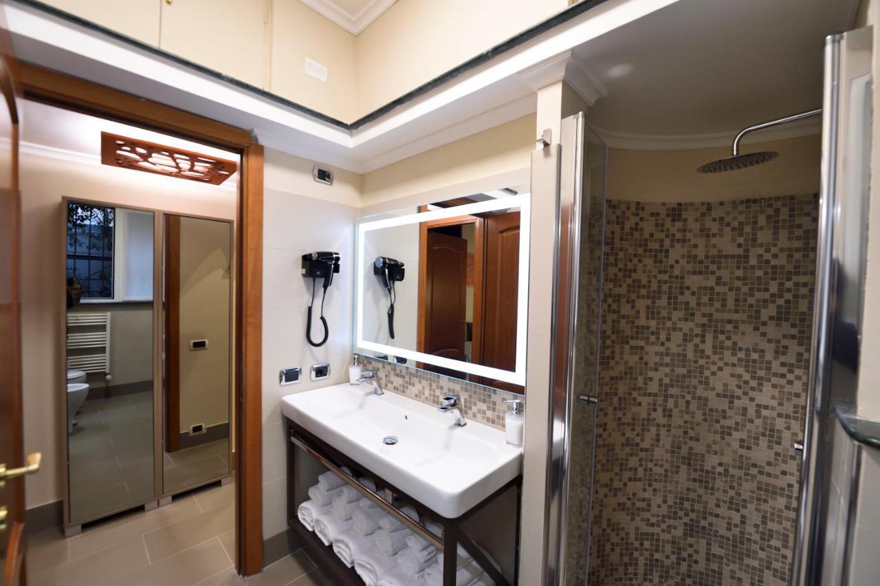 Apartmán Domus Catone Řím Exteriér fotografie