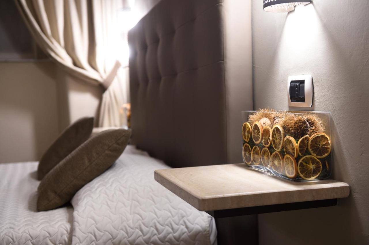 Apartmán Domus Catone Řím Exteriér fotografie